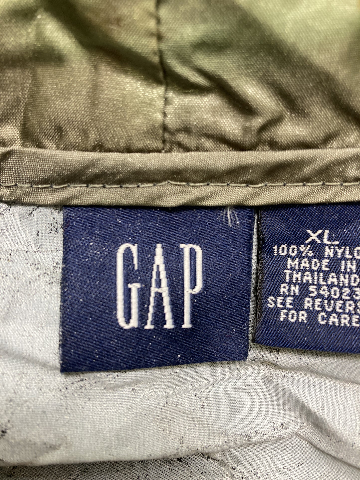 ナイロンジャケット