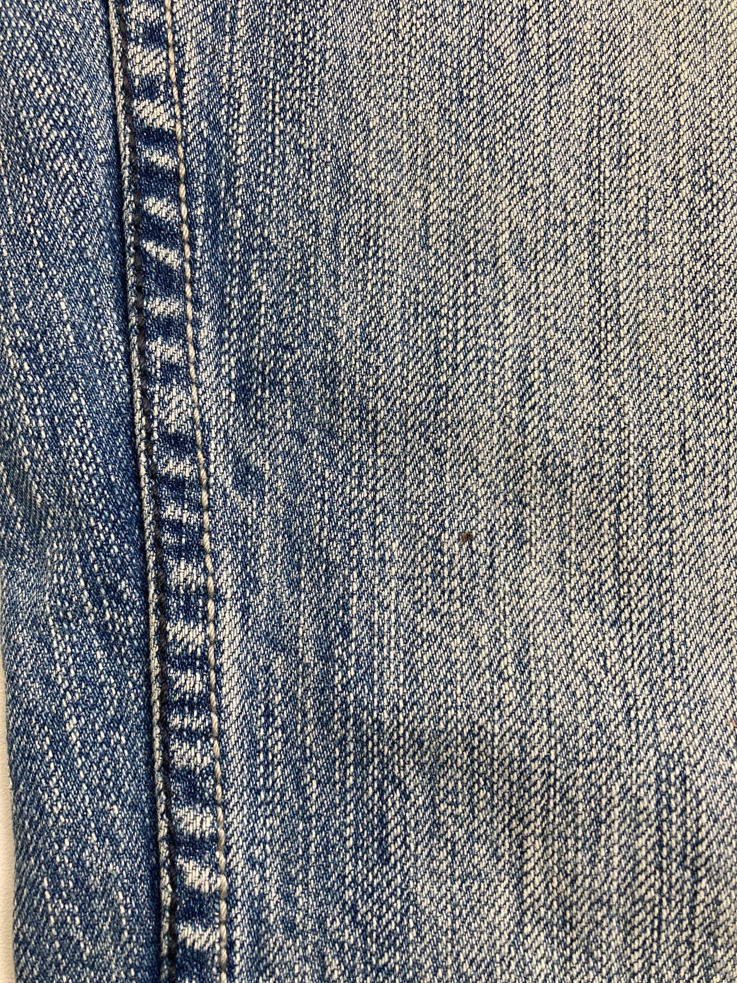 デニムパンツ