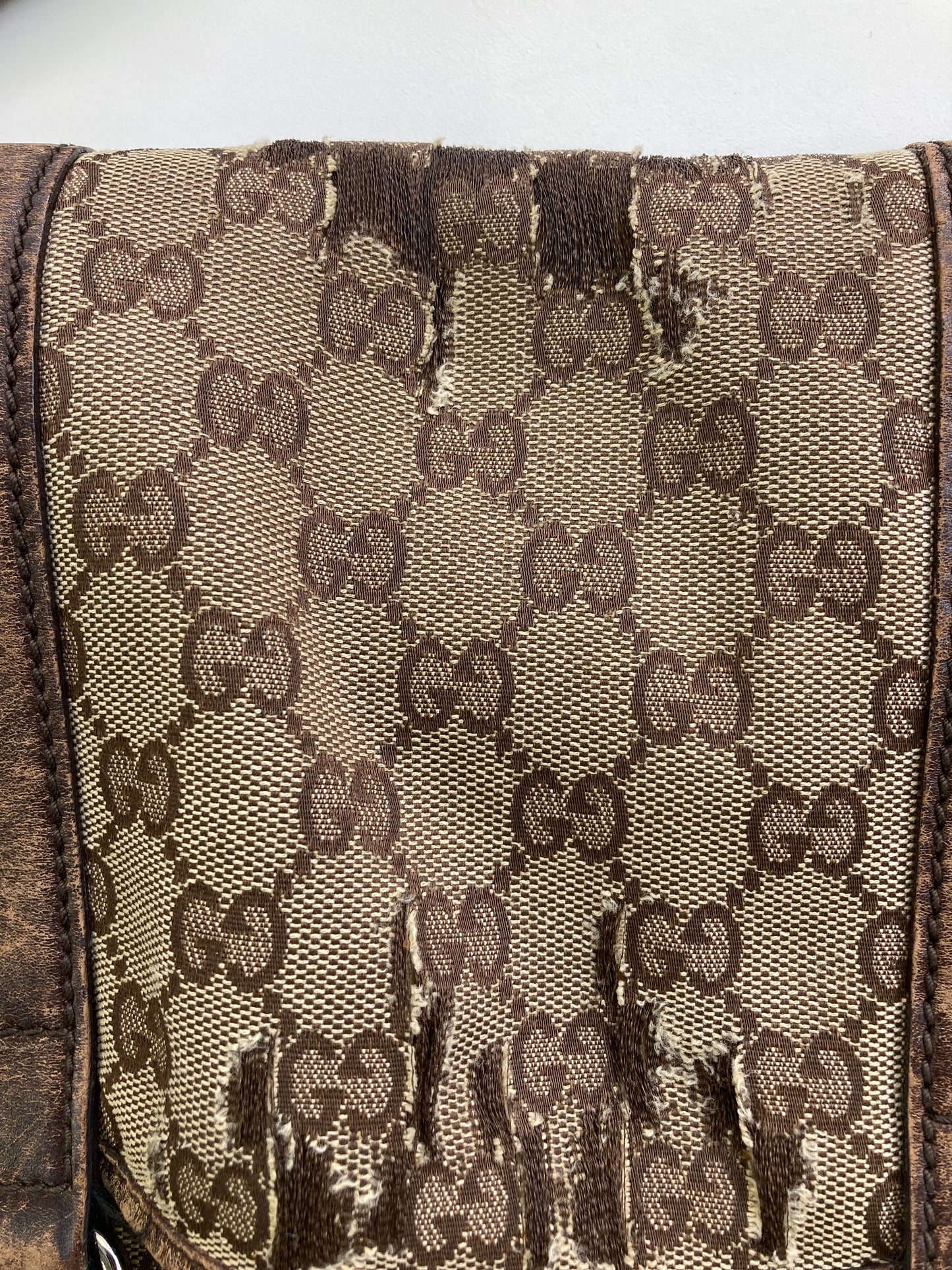 メッセンジャーバッグ