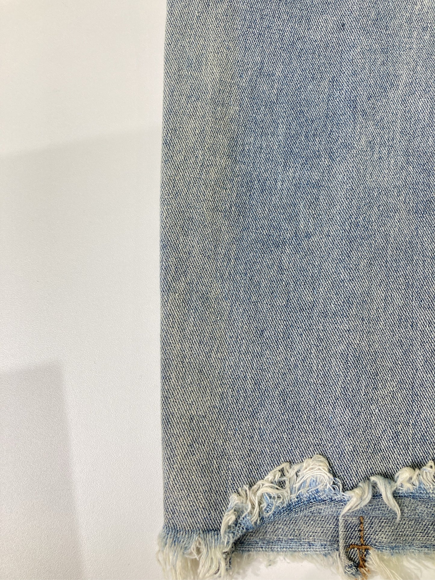 デニムパンツ