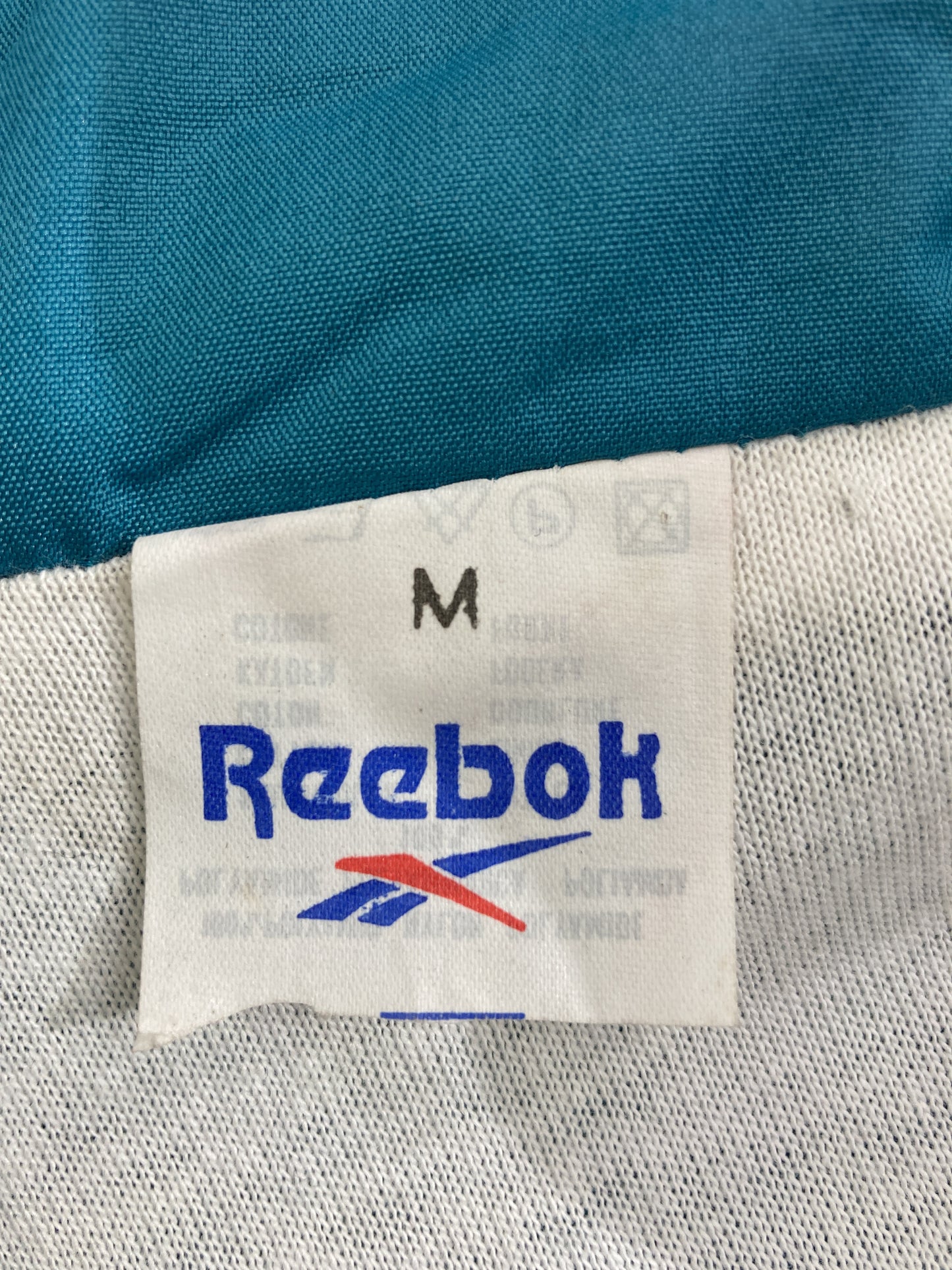 ナイロンジャケット