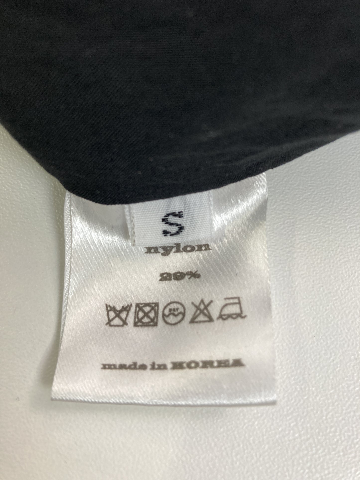 チューブトップ