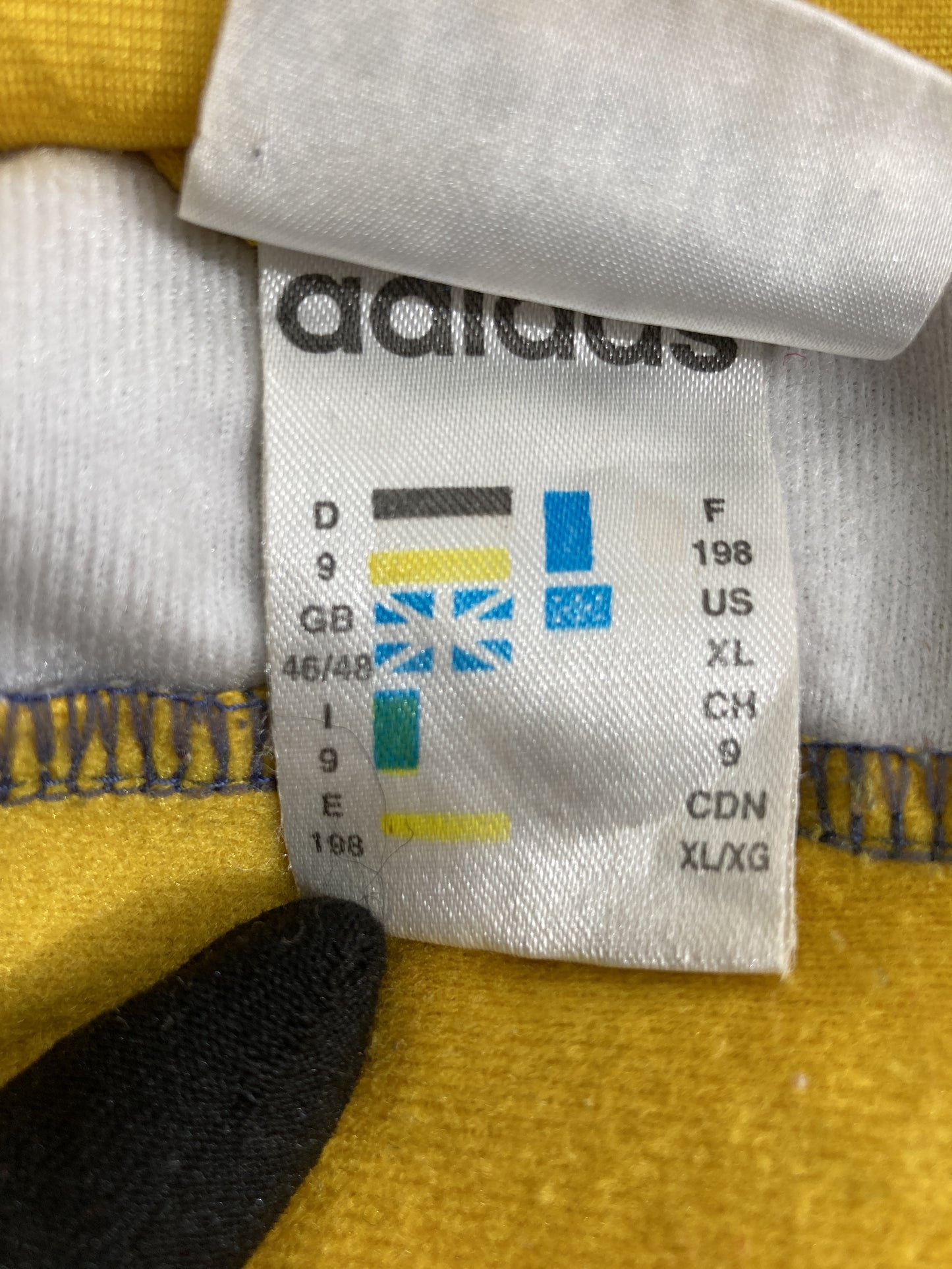 ナイロンジャケット