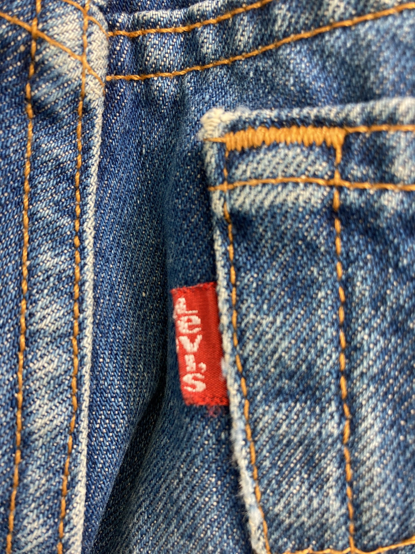 デニムパンツ