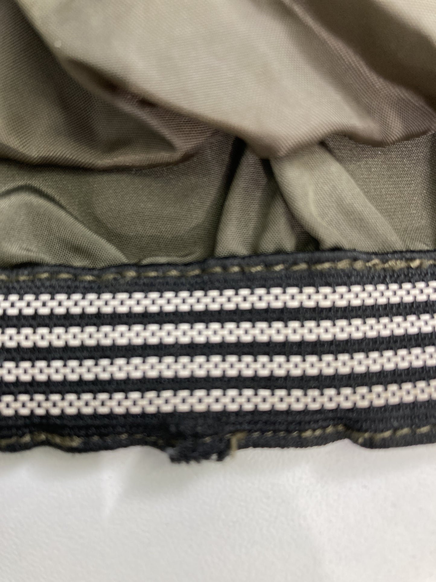 ナイロンジャケット