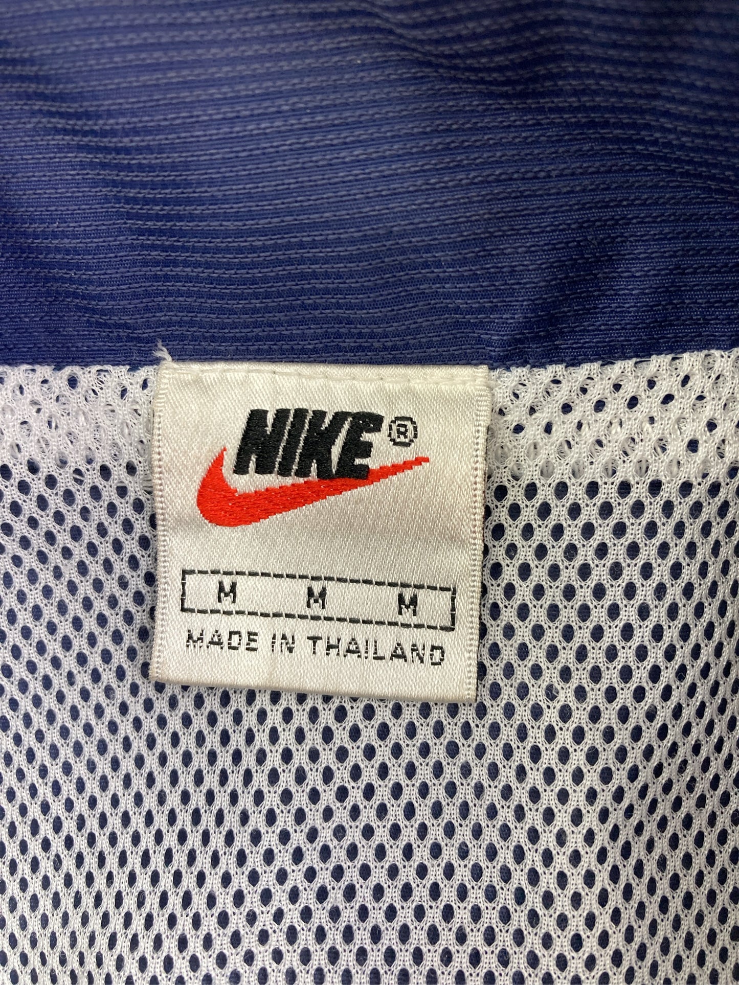 ナイロンジャケット