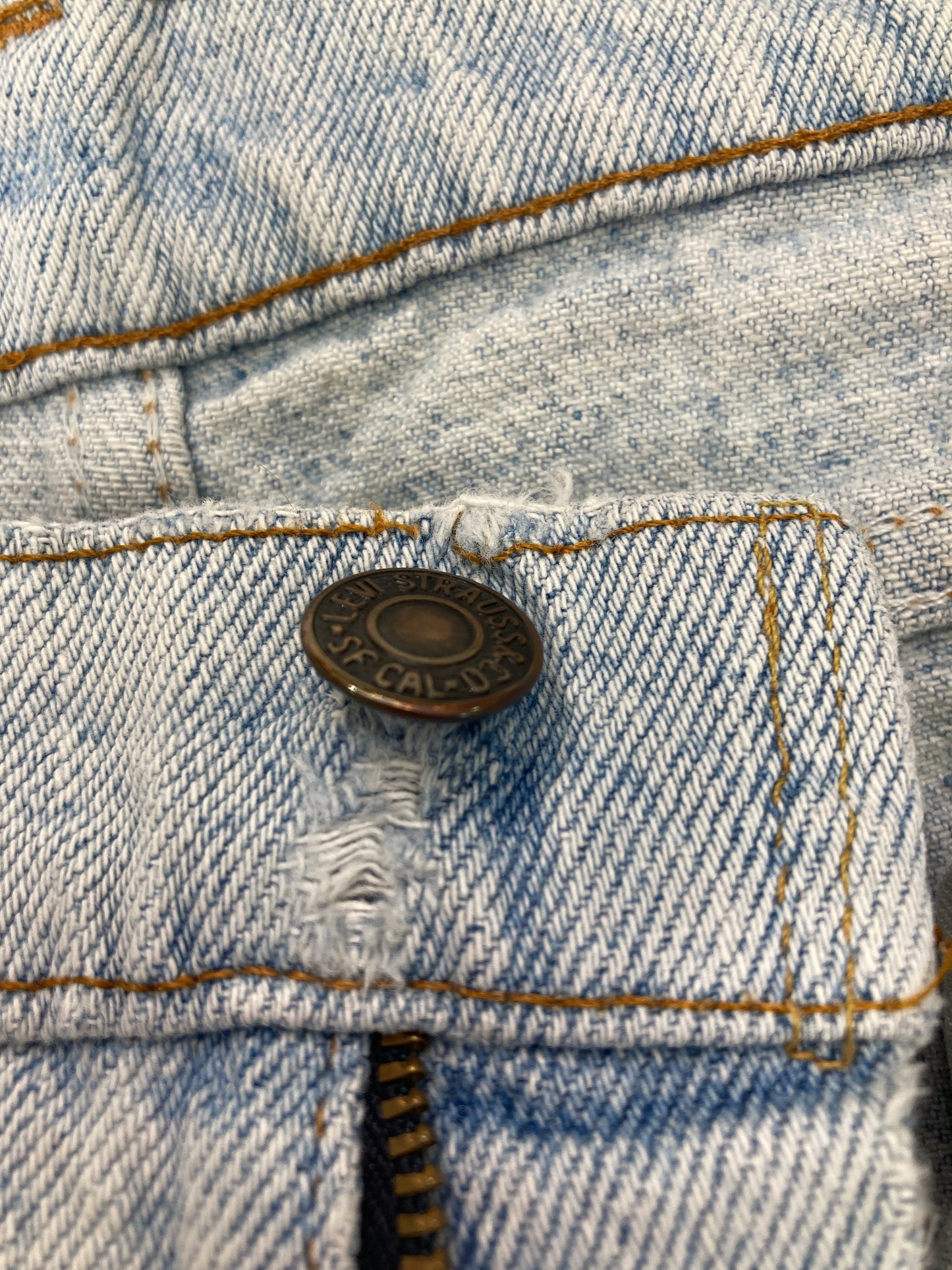 デニムパンツ