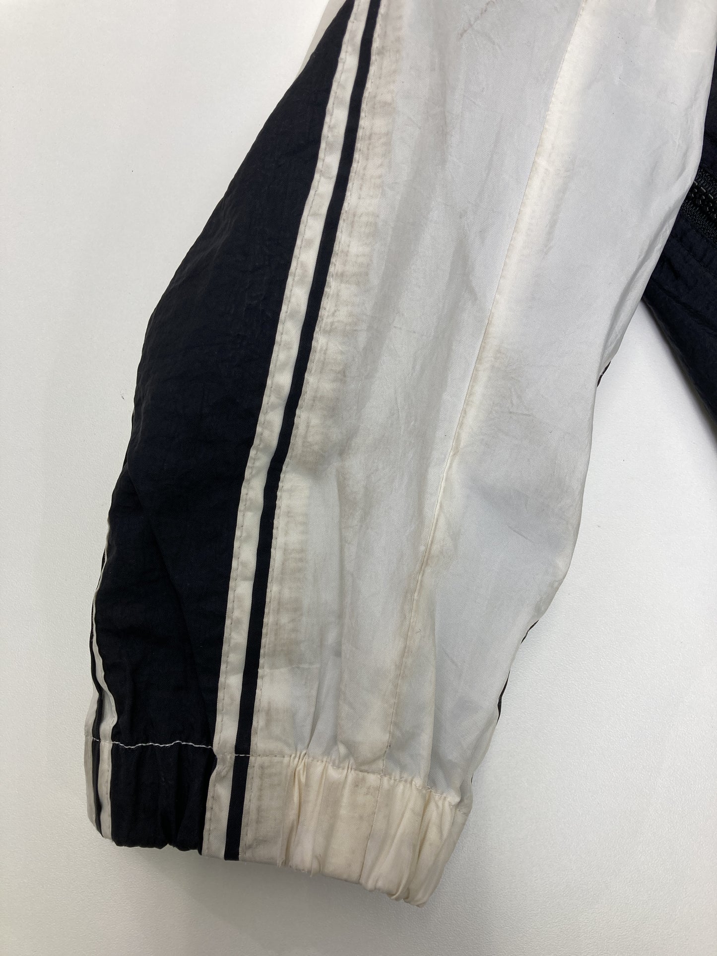 ナイロンジャケット