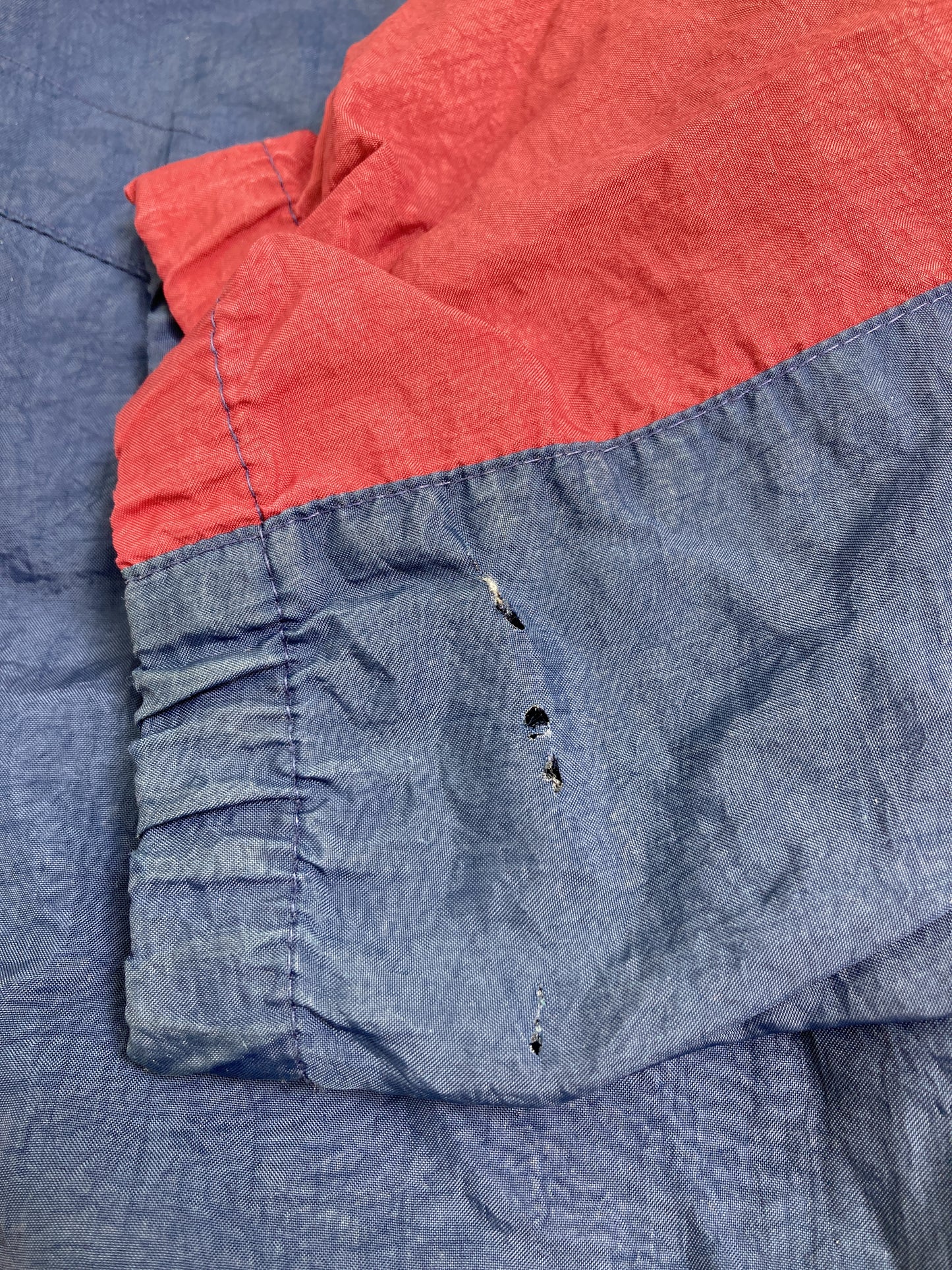 ナイロンジャケット