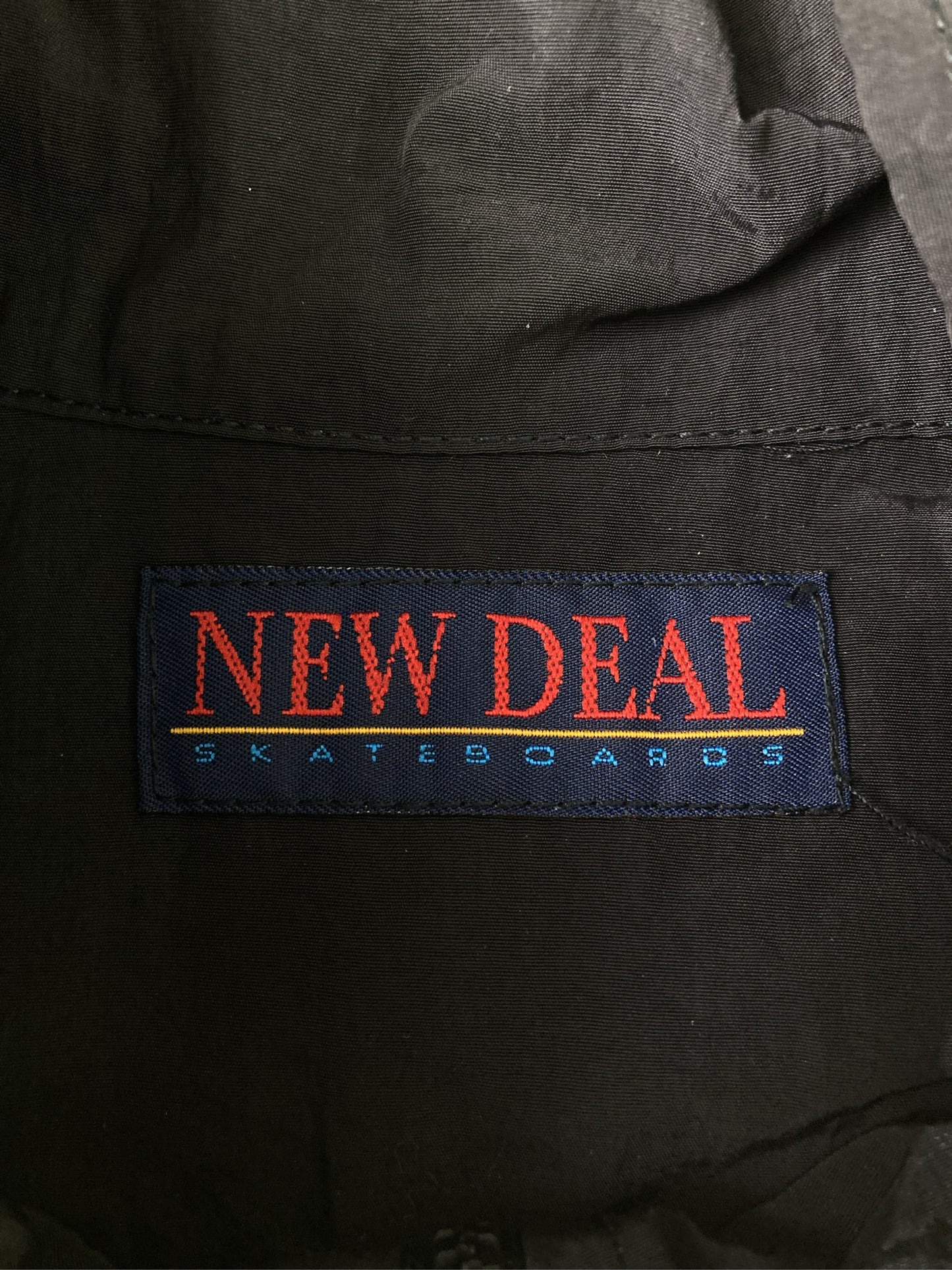 ナイロンジャケット