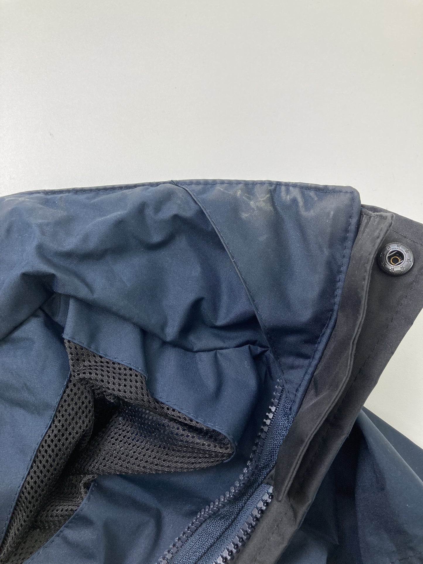 ナイロンジャケット