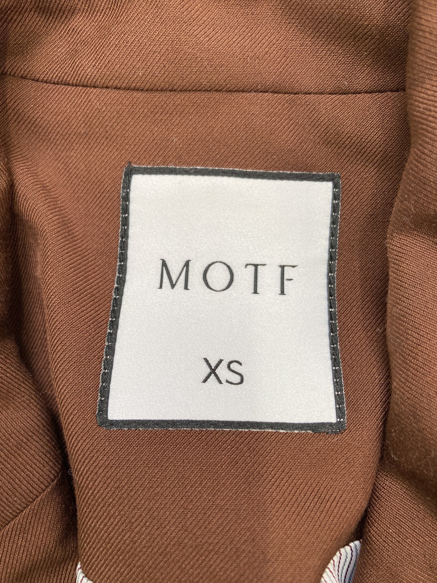 テーラードジャケット