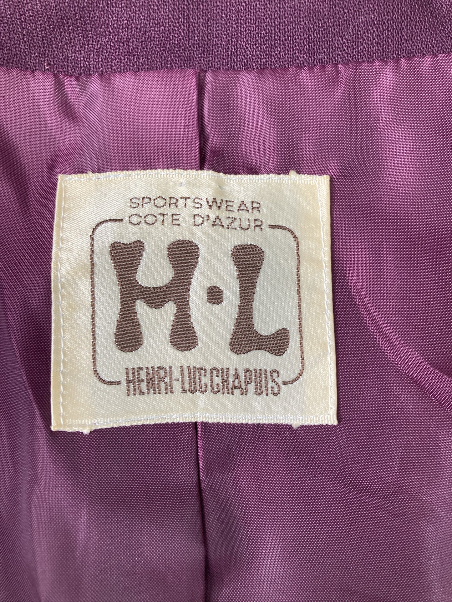 テーラードジャケット