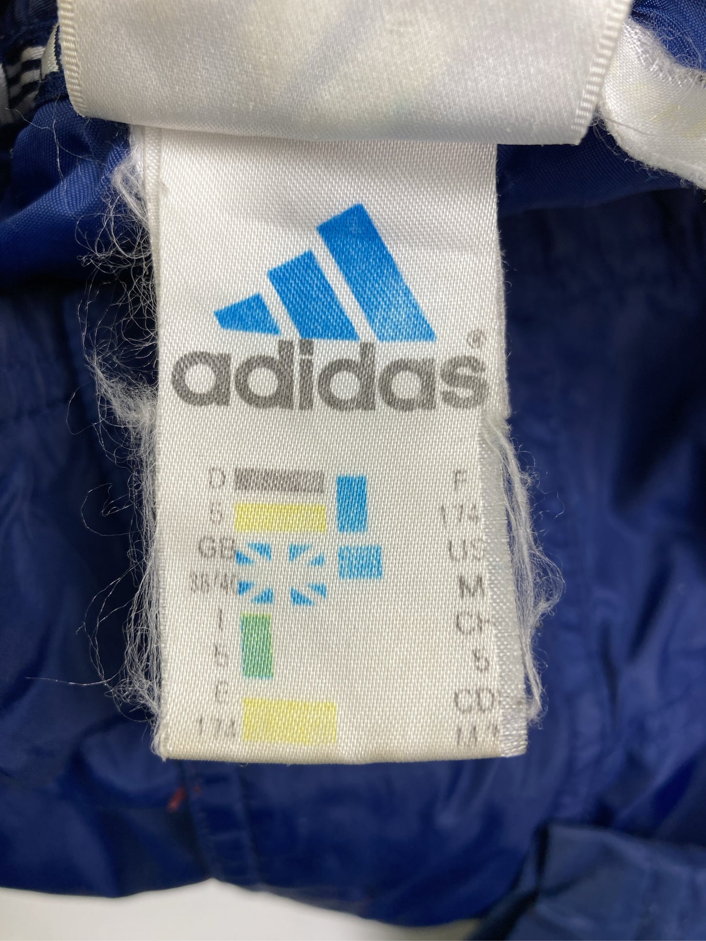 ナイロンジャケット