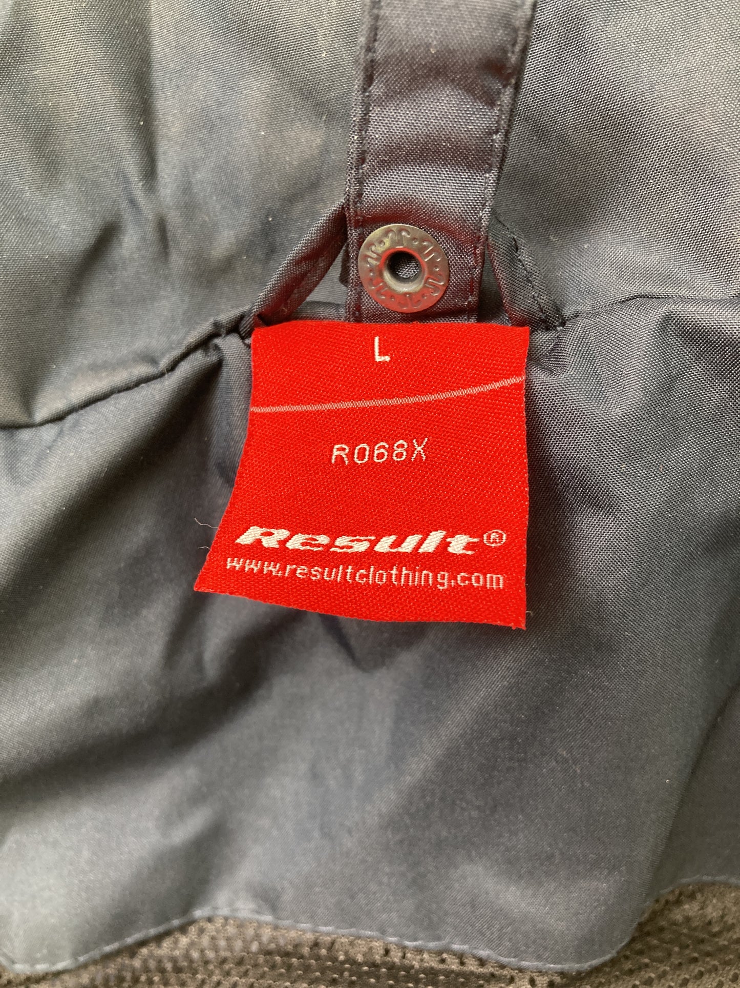 ナイロンジャケット