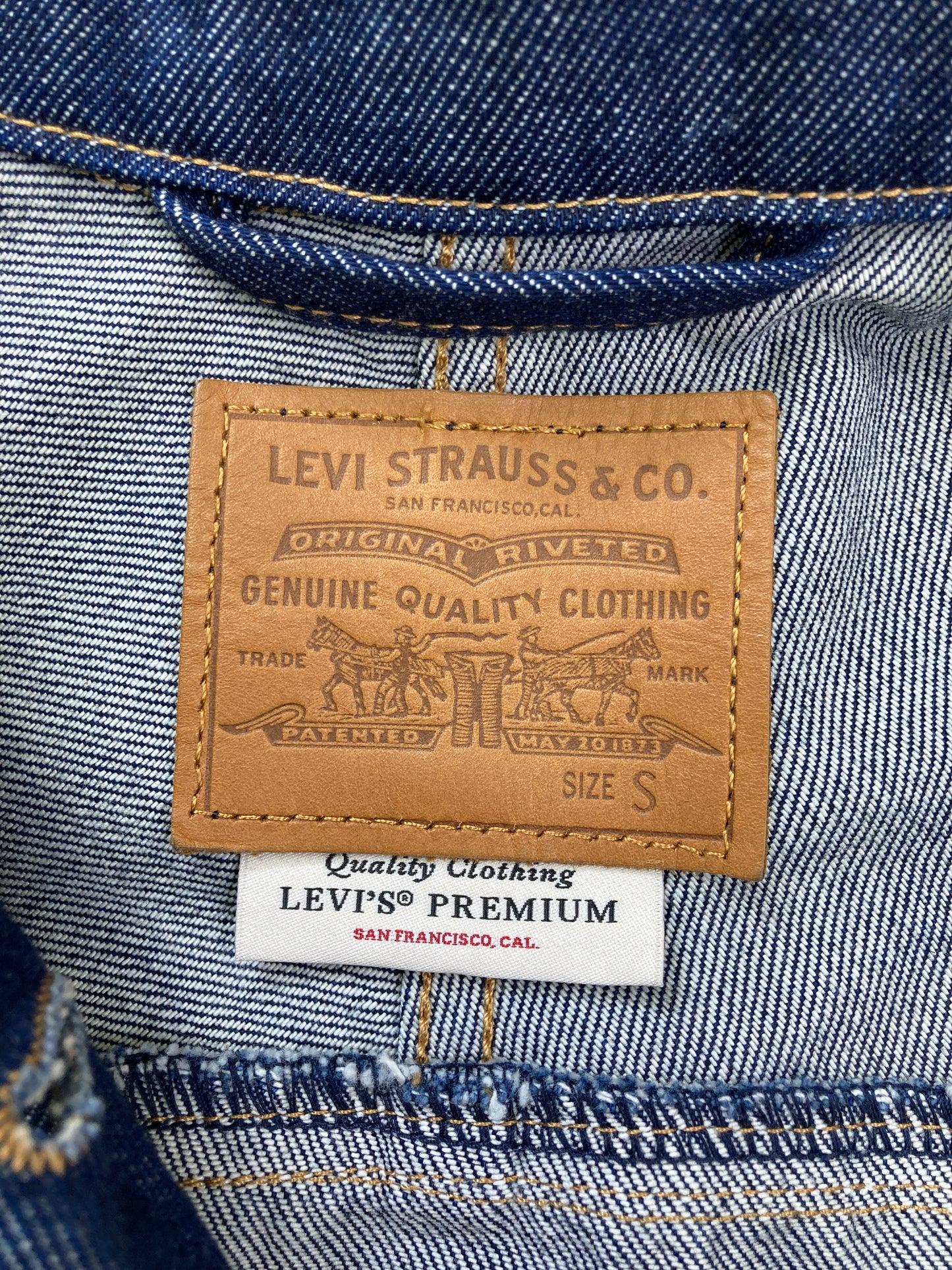 デニムジャケット