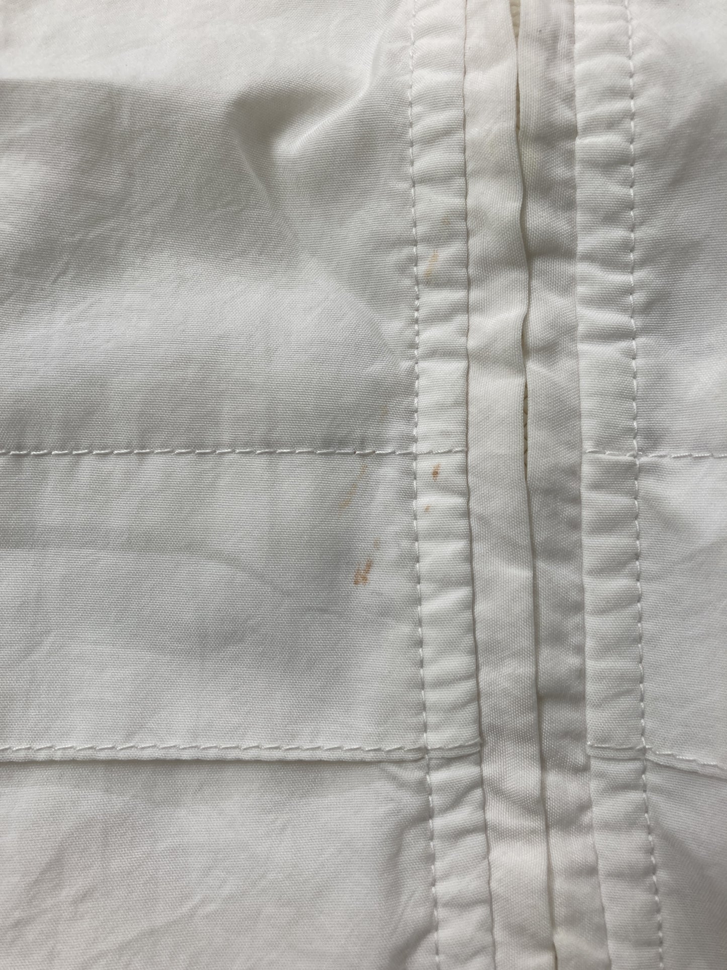 ナイロンジャケット