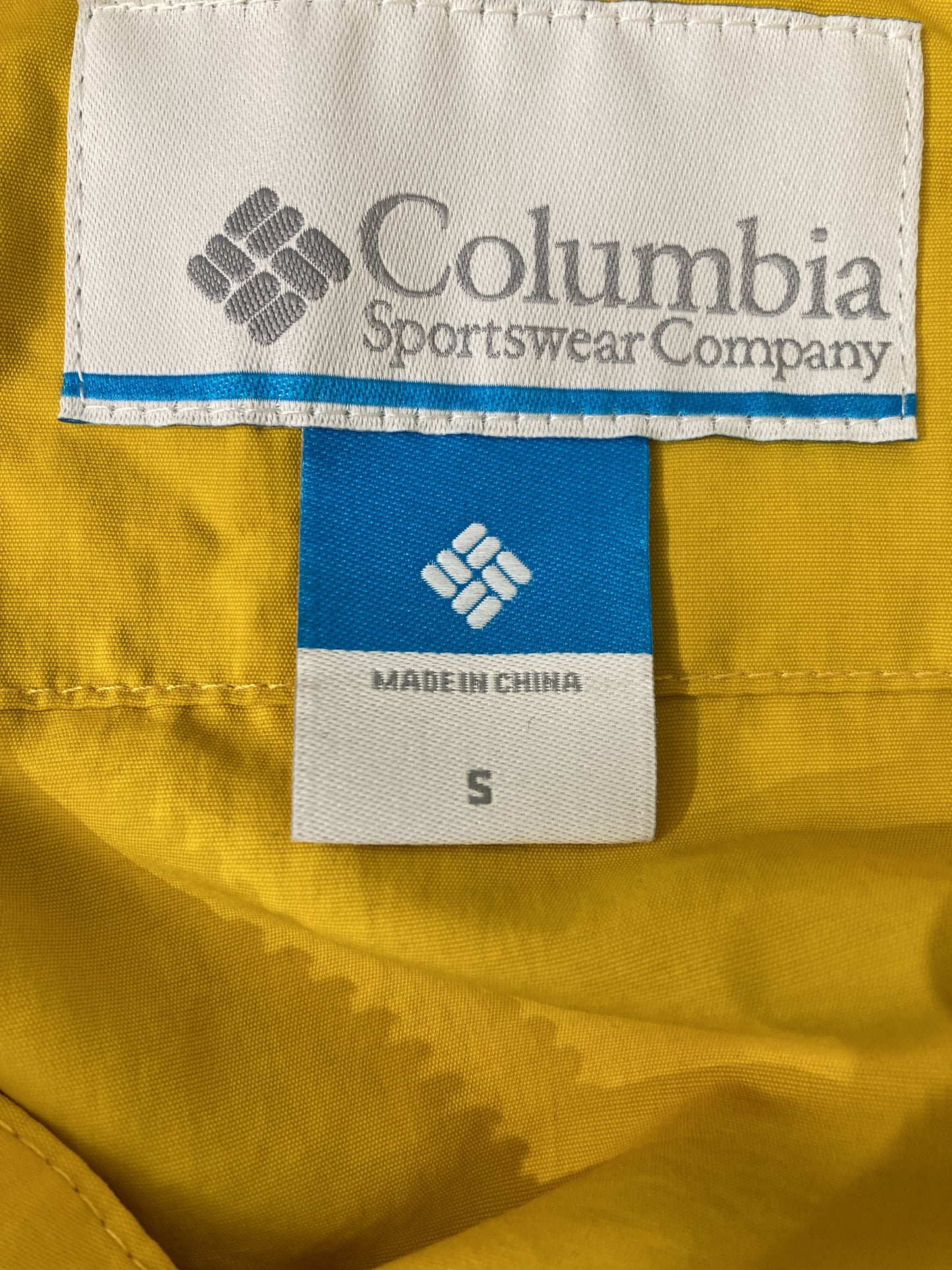 ナイロンジャケット