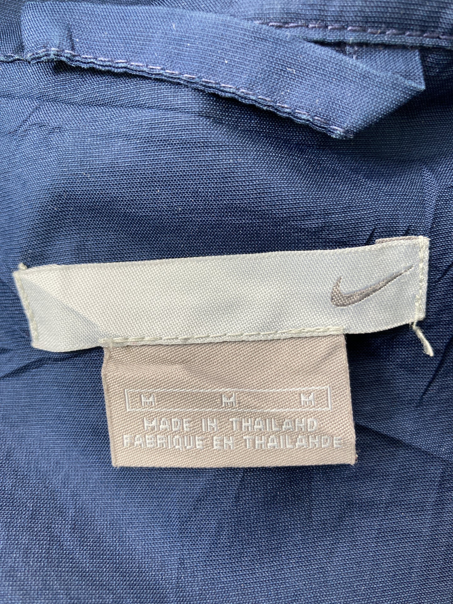 ナイロンジャケット