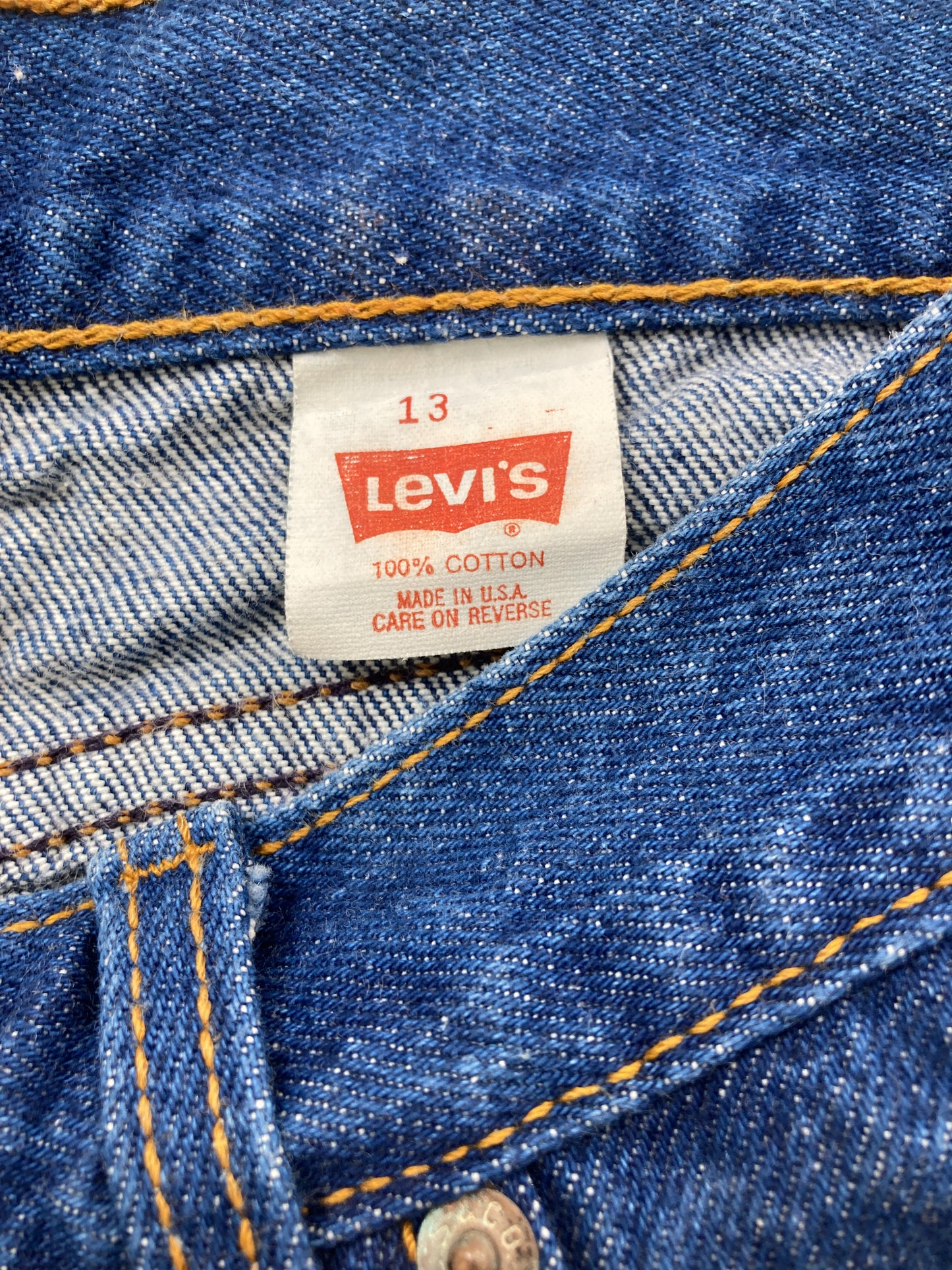 デニムパンツ