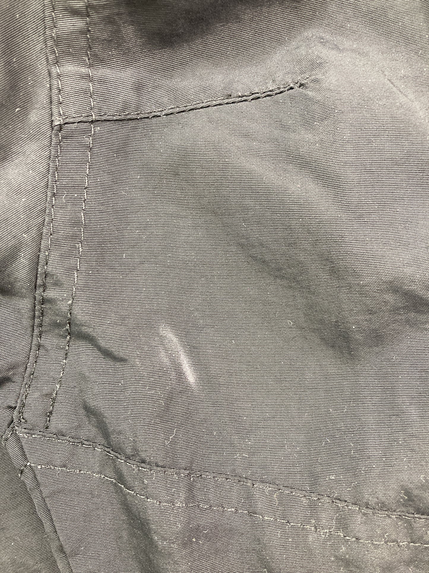 ナイロンジャケット