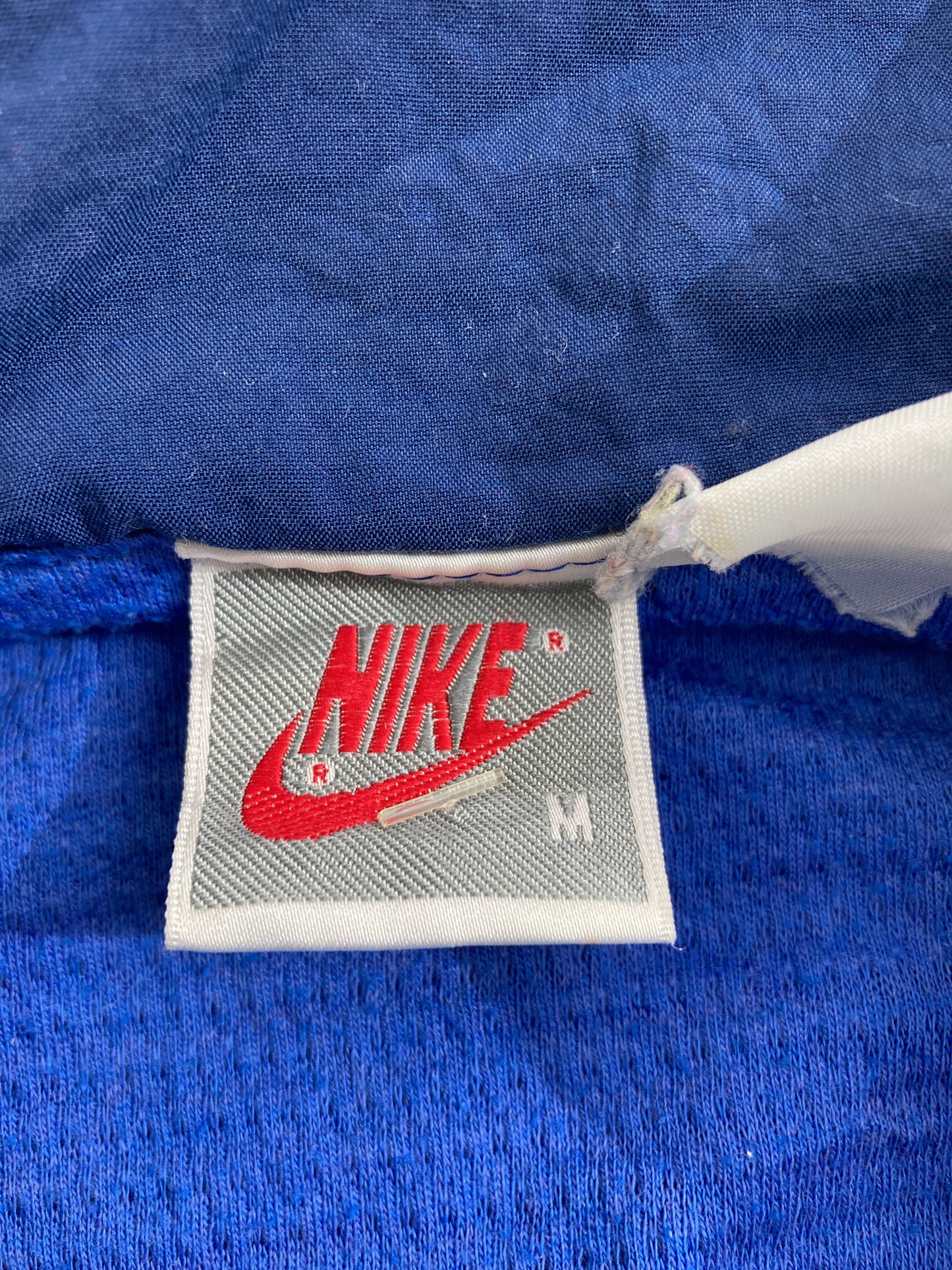 ナイロンジャケット