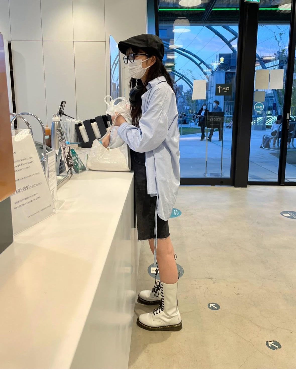 デニムパンツ