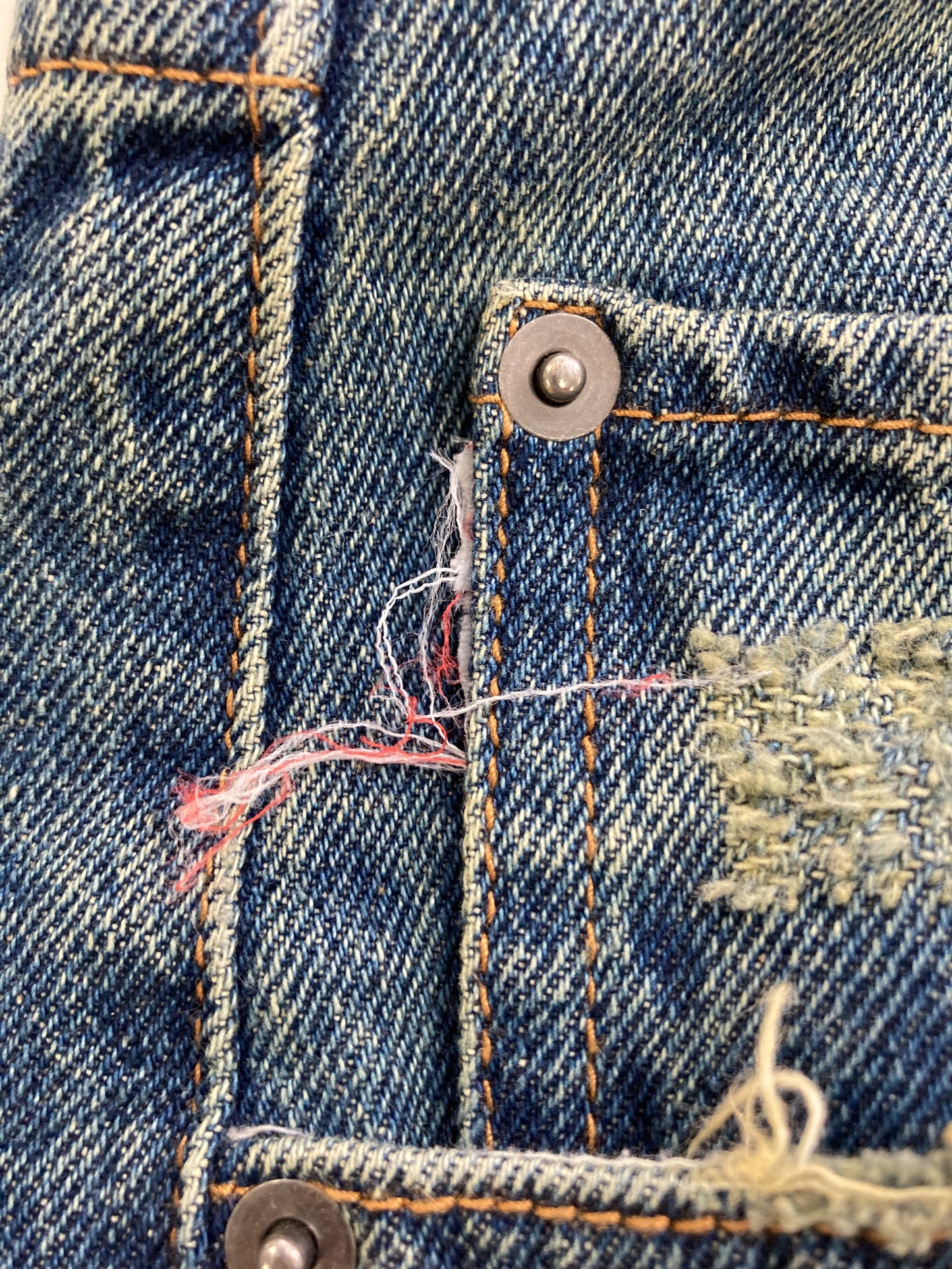 デニムパンツ