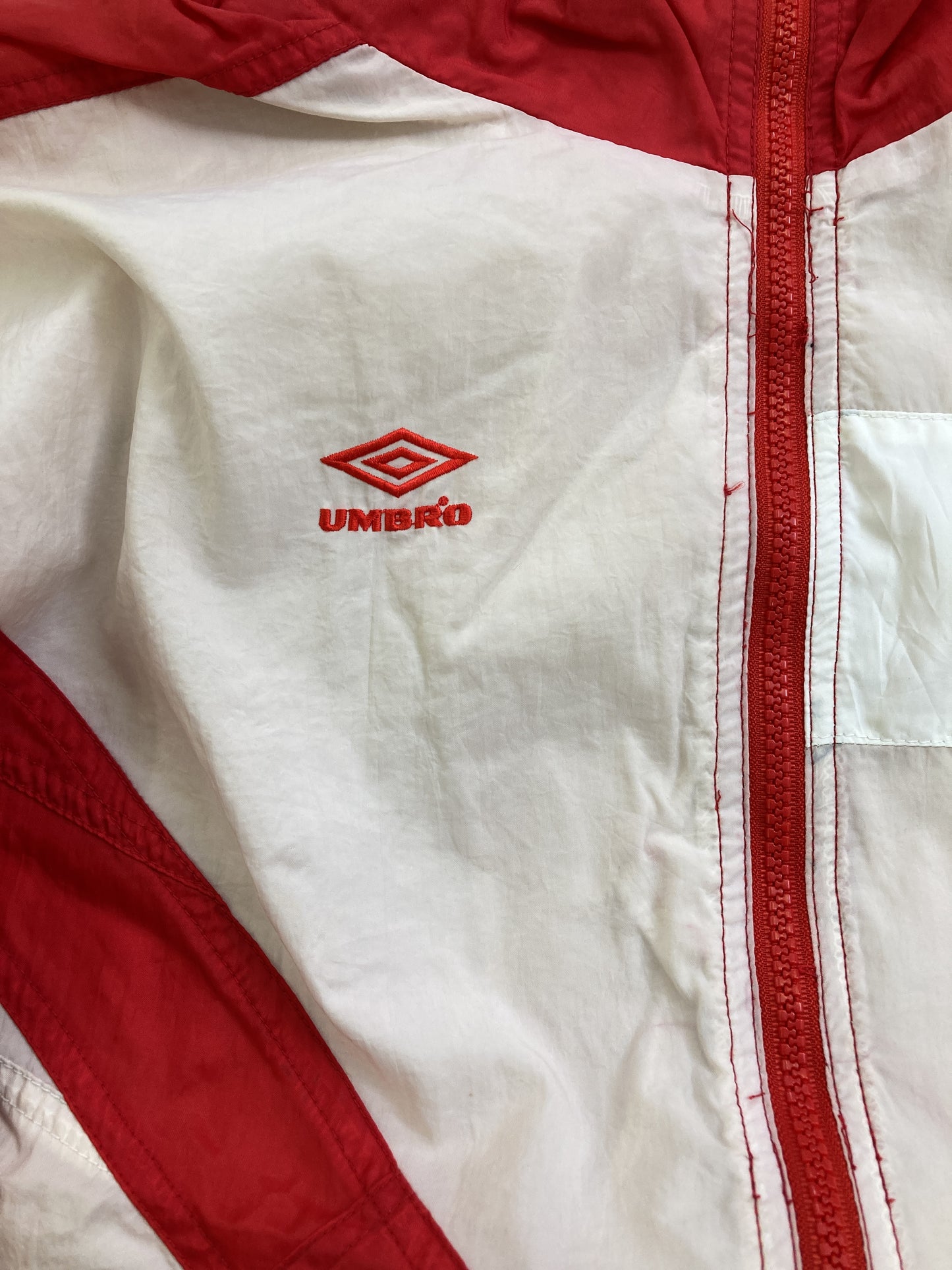 ナイロンジャケット