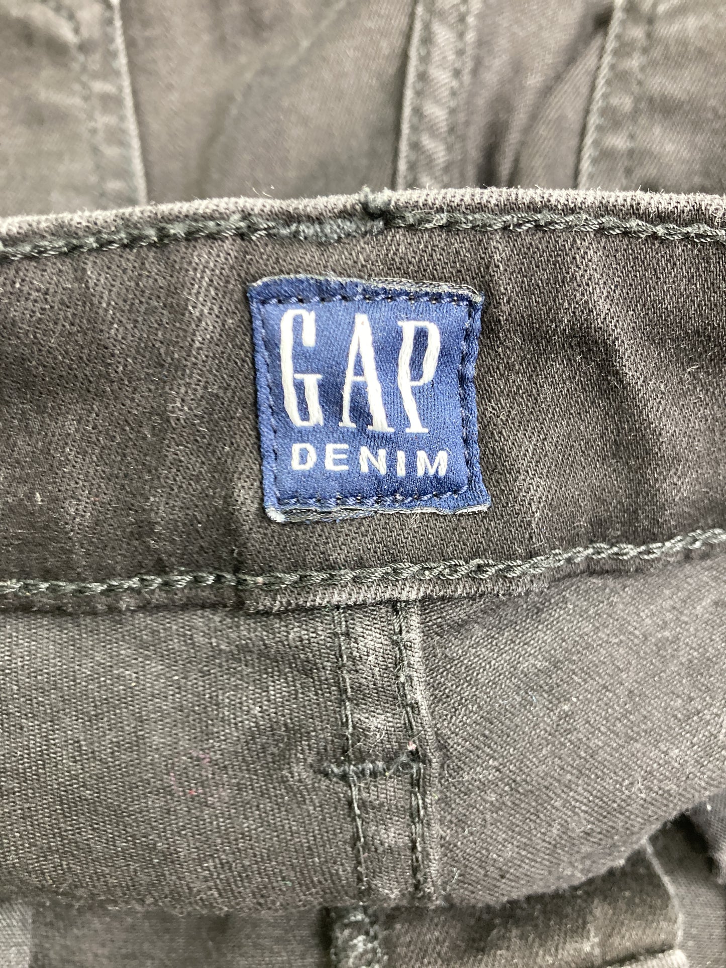 デニムパンツ