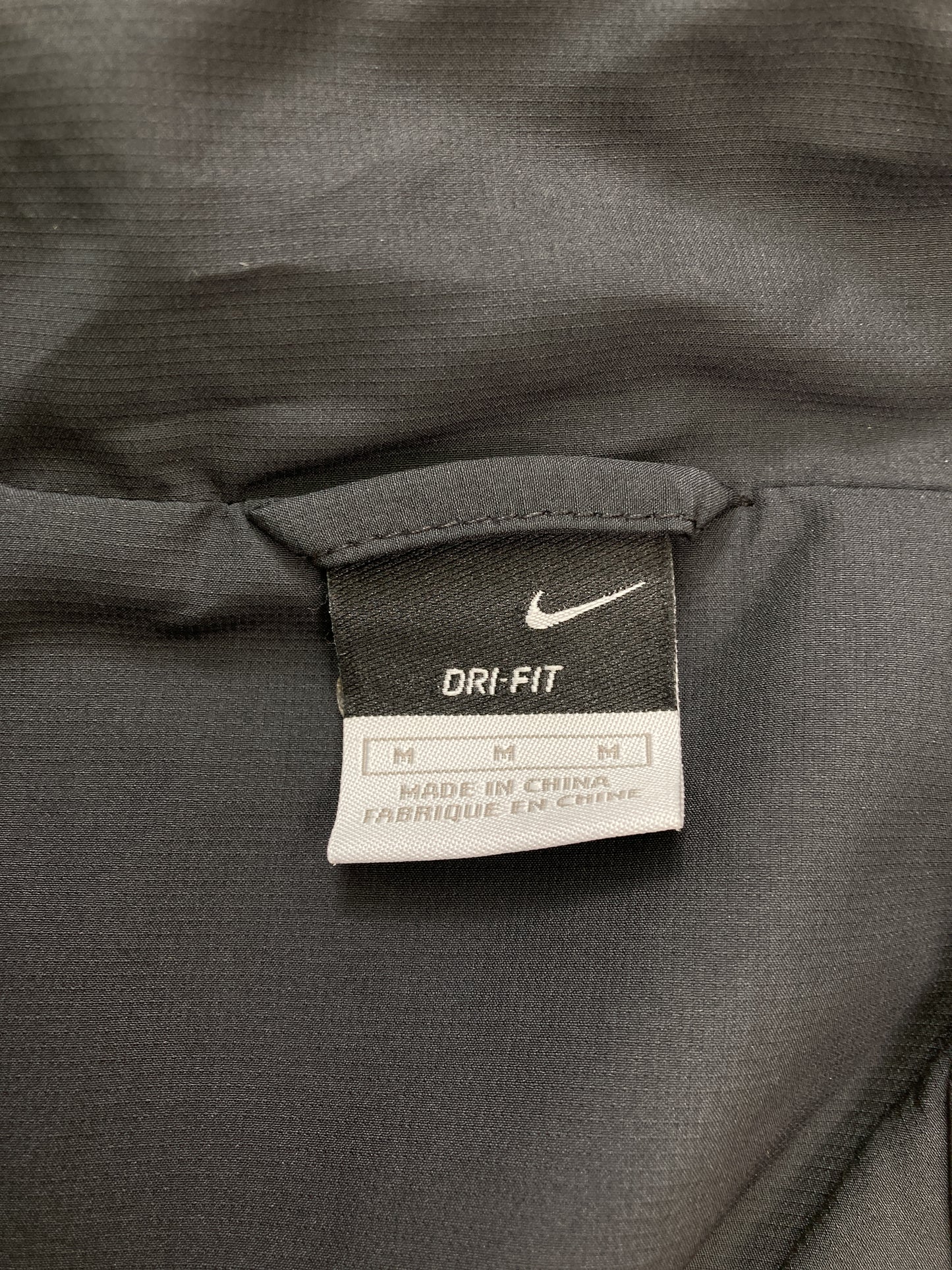 ナイロンジャケット