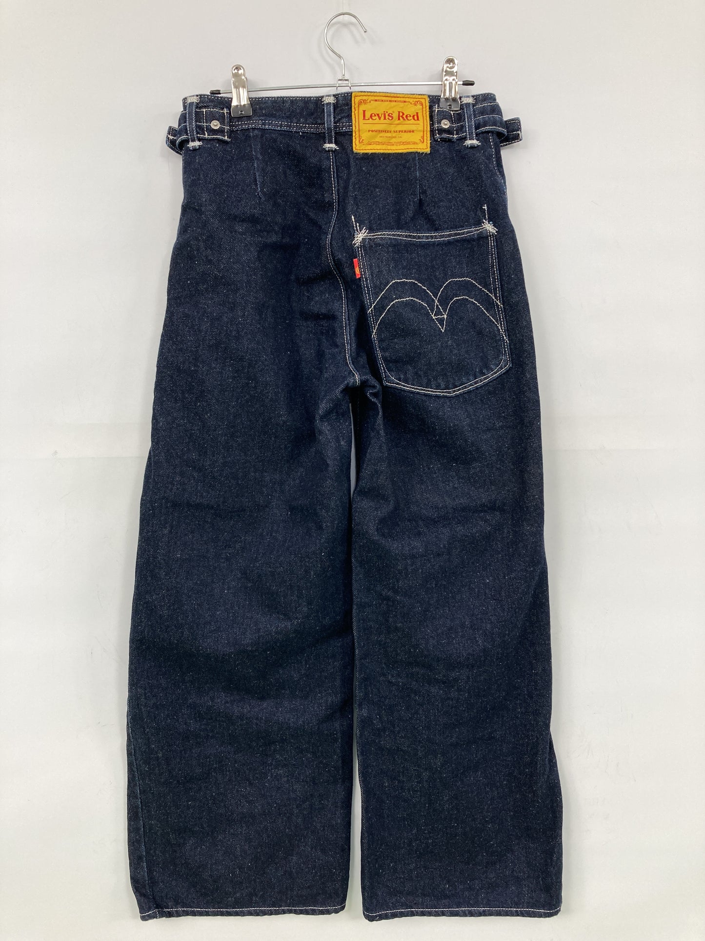 デニムパンツ